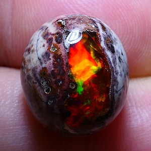 12.65ct Precious Opal,Opal for Jewelry,Boulder Opal,Cantera Opal,Polished Opal,Lightning Opals,Cabochons,Opal Supplier,Gem Quality Mexican