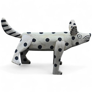 4.87&quot; Dog Figures,Alebrije Dog,Dual Color Dog,Small Dog,Small Figures,Wooden Alebrije,Wood Dog,Handmade Dog,Wood Carving,Folk Art