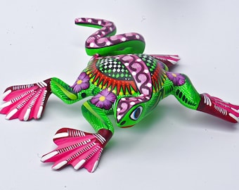 8.00" Hand Painted Oaxacan Lizard Alebrije, Floral and Geometric Patterns.