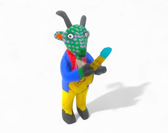 2.60" Oaxaca Musician Alebrije, Hand Carved Wood Folk