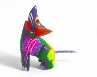 コヨーテ アレブリヘは、メキシコのオアハカのアーティストによって