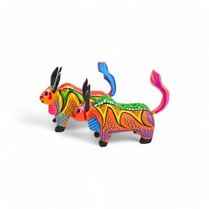 4.8” Antonio Diaz Oaxaca Wood Carving Pair Bull Alebrije Figurine Mexican Folk Art