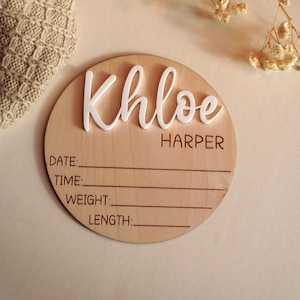 &quot;Personalisiertes Babyankündigungsschild mit &quot;&quot;Stats&quot;&quot;.&quot;