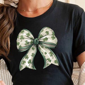 St. Patrick&#39;s Day Bow Shirt, Lucky Shamrock Sweatshirt,  Shamrock & Bow Shirt, Irish Shirt, Lucky Clover Ribbon Shirt, Green Shamrock Tee