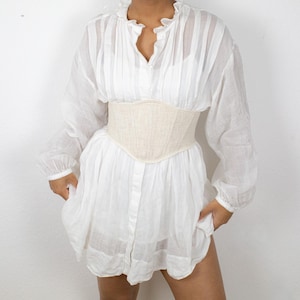 another pic of the embelia corset with boning can be download as digital file