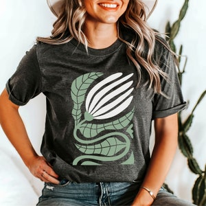 WildFlowers T-Shirt, Vintage Botanical Tee, Floral Nature T-Shirt, Garden Lover Tee, Flower Lover Tee, Botanical Neutral Tee, Flower T-Shirt