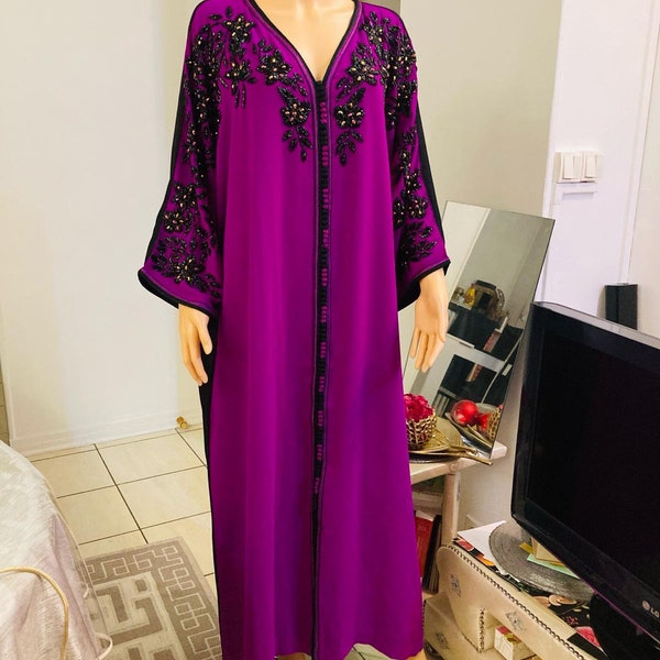 Abaya Tendance 2024 Faracha Marocaine : Élégance Traditionnelle et Style Moderne Crepe