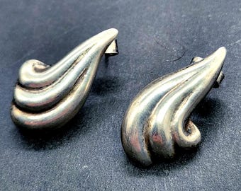 Vintage 1950s Taxco Sterling Silver Swirl Stud Earrings | Mid-Century Modern Jewelry