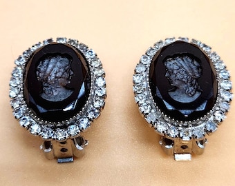 Vintage 1950s Hobe Rhinestone Cameo Clip On Earrings: Black Intaglio