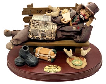 Limited Edition Emmett Kelly Jr. Figurine | Real Rags Musical Collection | Wind-Up Music Box No Loitering