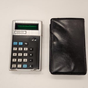 Vintage Royal 90K Calculator: Green LCD, Leather Case, 1975 Japan