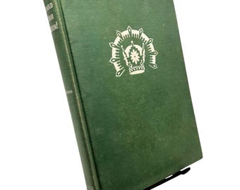 1951 First Edition Behold Your Queen! by Malvern | Green Cloth Hardcover (No Dust Jacket)