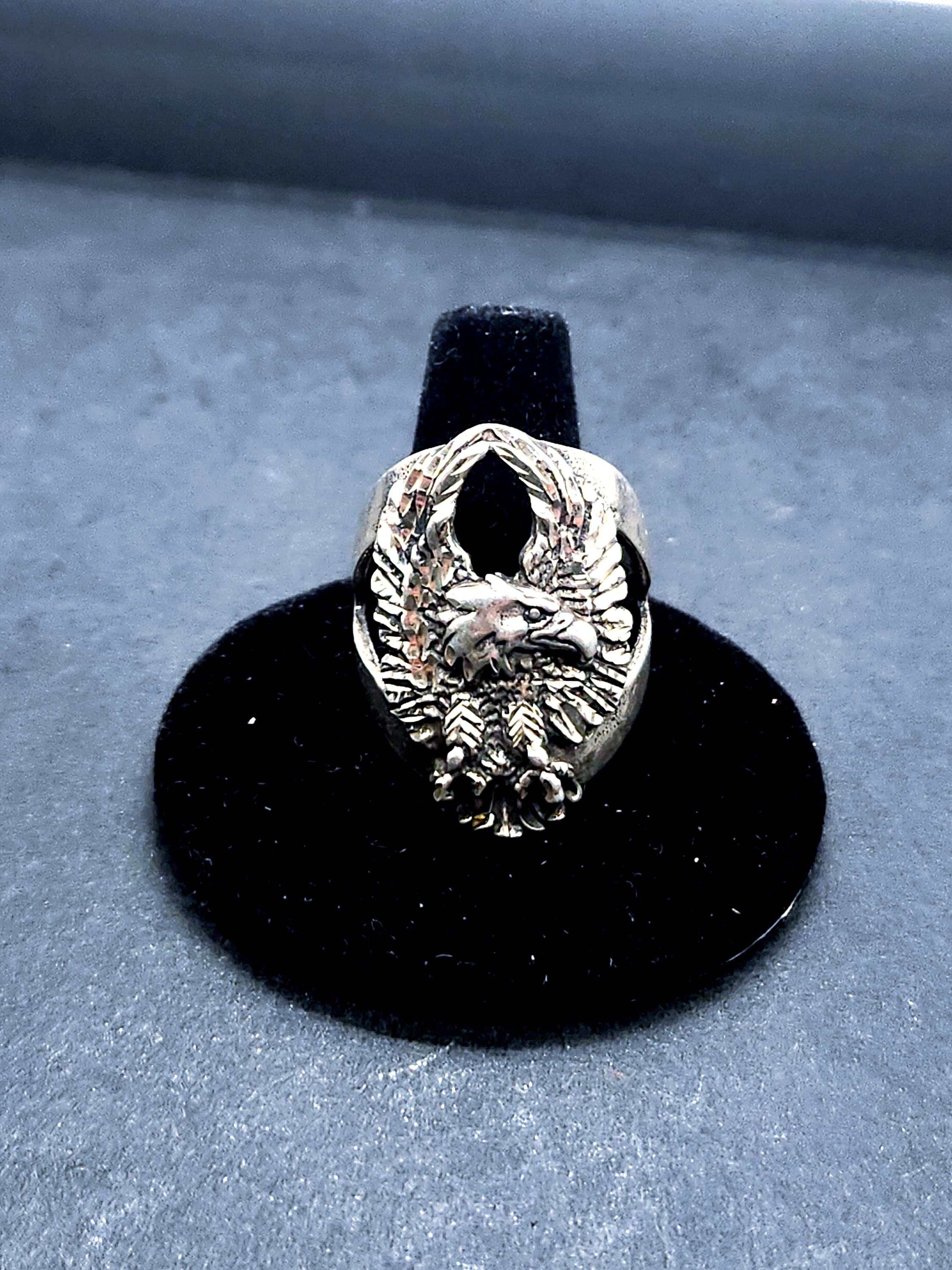 ナバホ族 Ted Ott ヴィンテージ イーグル彫金シルバーリング 22.5号 Ted Ott Eagle Ring - Etsy