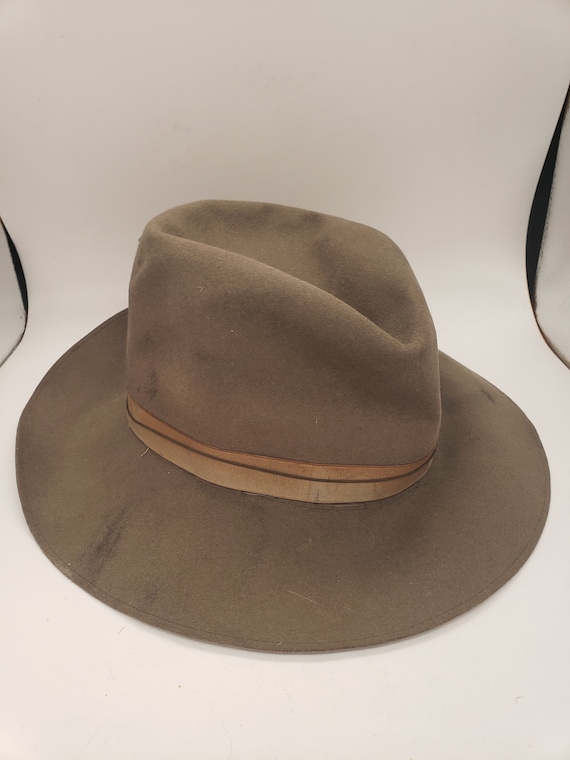 Royal Stetson "Playboy" Hat, purchased from Niemey