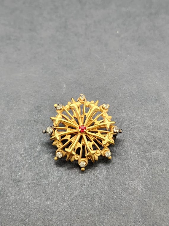 Victorian Starburst Gold Plated Gemstone Brooch Attributed to JHP