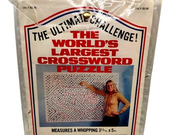 1976 Vintage World's Largest Crossword Puzzle | 3.5ft x 5ft Fold-Out Game (Original Pouch)