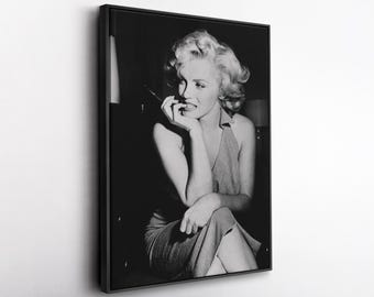 Marilyn Monroe Poster – Black and White Canvas Wall Art – Classic Hollywood Icon Print for Home, Office, or Vintage Decor – Framed Option