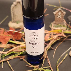 Hecate Ritual Oil; Triple Goddess Anointing Oil
