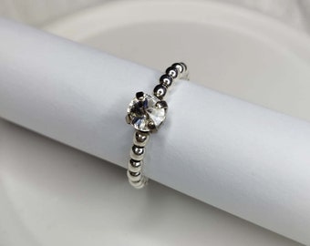 Anello con perline in argento 925 e cristallo, elastico