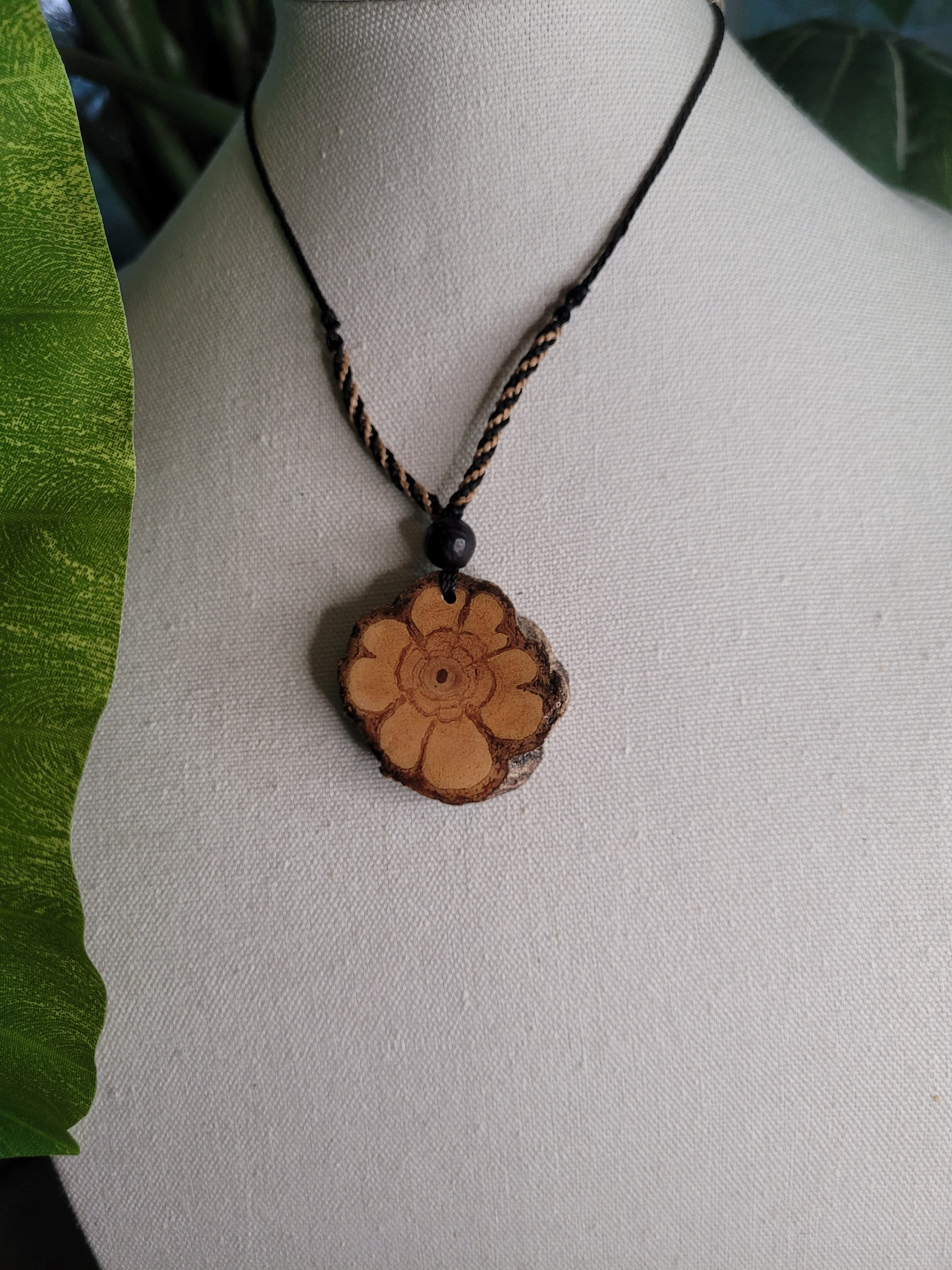Ayahuasca necklace - Etsy 日本