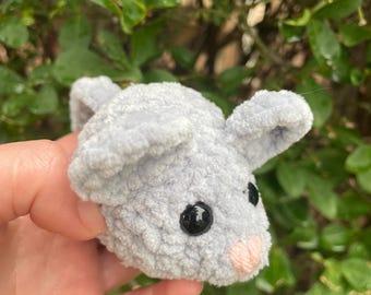 Petit motif de souris au crochet
