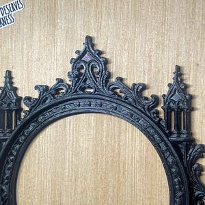 Circular Victorian Frame | Ornate Gothic Wall Art, Baroque Home Accent immagine 3