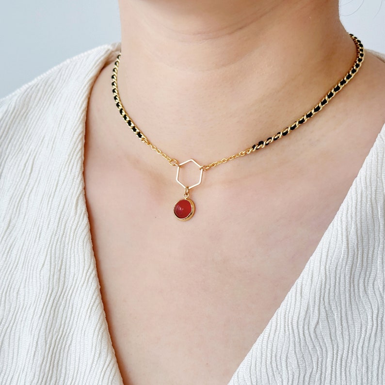 Dainty Carnelian Necklace, Natural Red Orange Choker, Cabochons Gemstone Layered necklace, Handmade Woven Gold And Black Jewelry, Girlfriend bild 8
