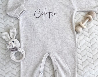 Personalized neutral baby romper // Custom coming home outfit for baby boy or girl // Gender neutral coming home outfit // Baby announcement