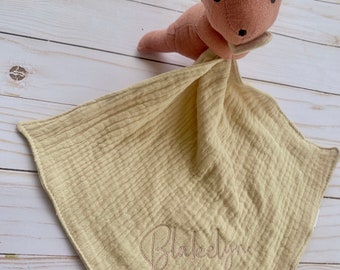 Personalized baby lovey / gift for baby / baby shower gift / baby toy / animal lovey / personalized blanket / security blanket / embroidered