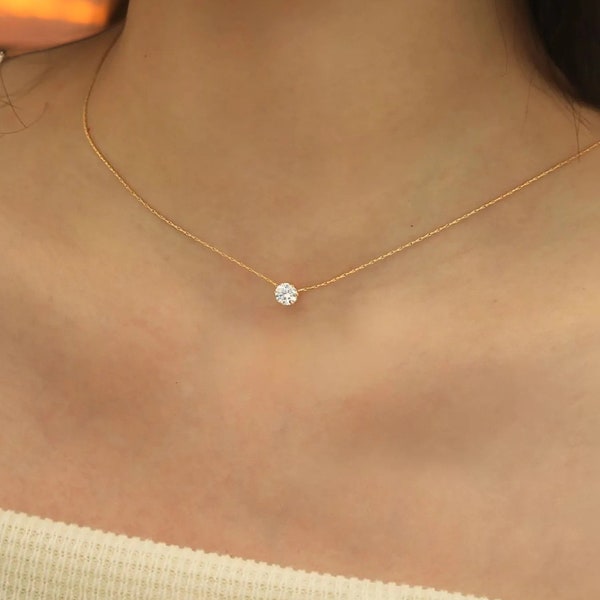 Charmant collier minimaliste fait main avec pendentif diamant - Collier minimaliste zircone cubique, cadeau de demoiselle d'honneur, cadeau délicat pour la mère