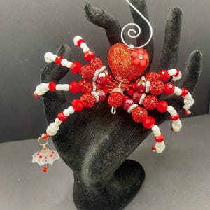 Beaded spider - Cupid