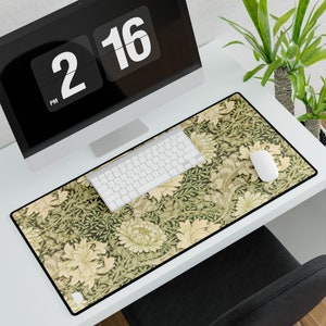 William Morris&#39;s Chrysanthemum pattern (1877) Large Desk Mat & Mousepad | 800x400mm