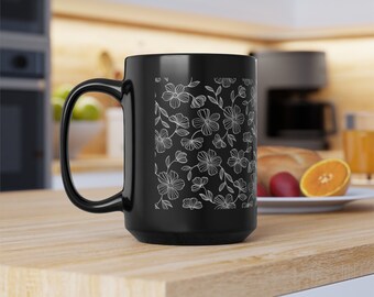 Weiße, florale, schwarze Tasse (11oz, 15oz)