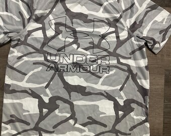 Undee Armour Boys Heat Gear Sports shirt size S