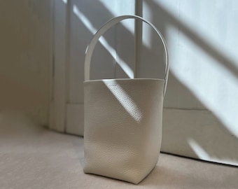 Minimal Tote Bags, Women's Leather Bucket Bags, Leather Shoulder Bags, Commuter Bags