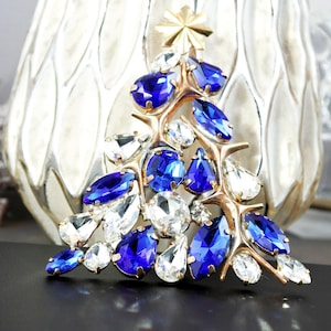 Vintage Christmas Tree Pin, Czech Crystal Christmas Brooch, Vintage Christmas Jewelry, Holiday Jewelry, rhinestone christmas tree brooch
