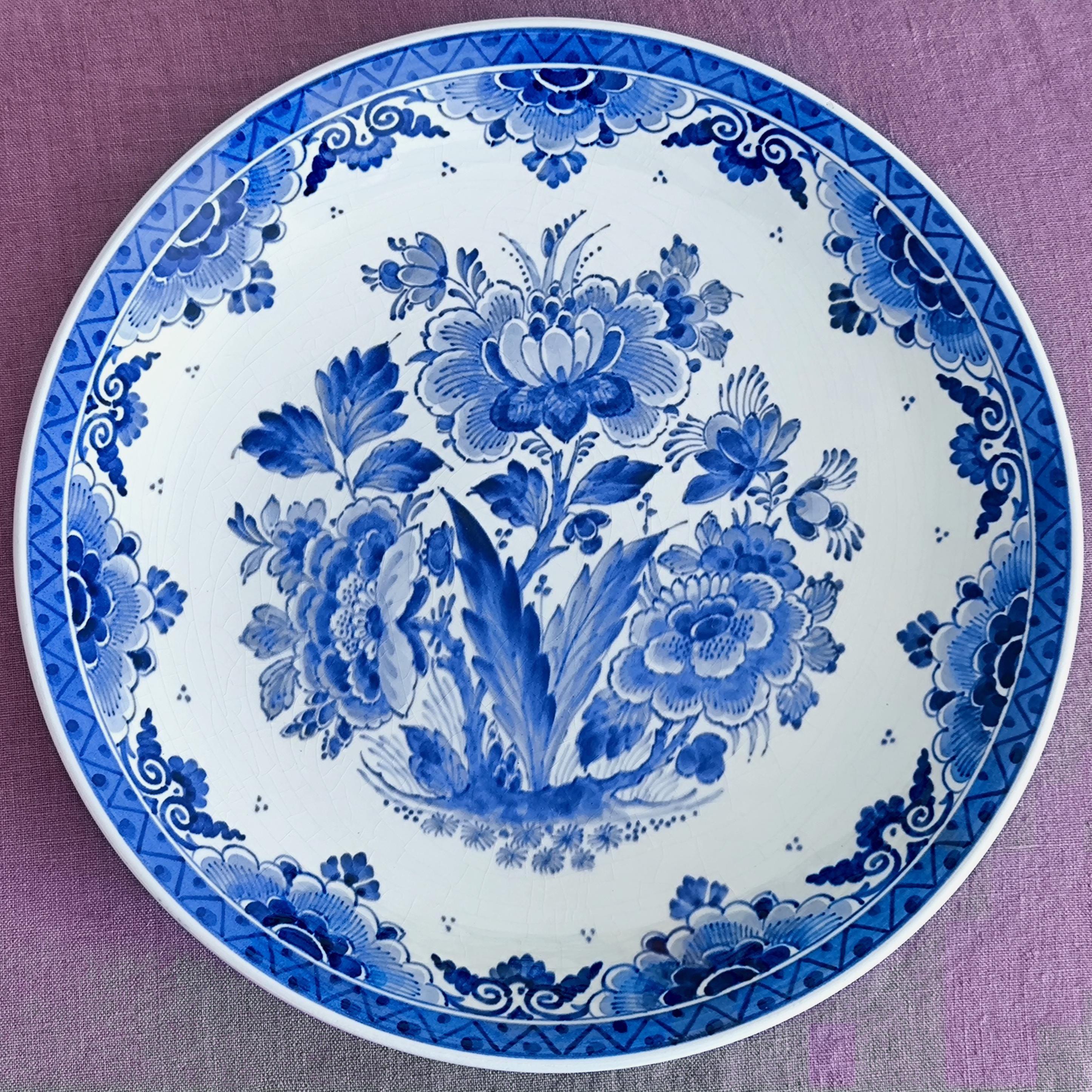 オランダ　ロイヤルデルフト　飾り大皿 ロイヤルデルフト手描き皿：1965年製 オランダブルーデルフト焼き