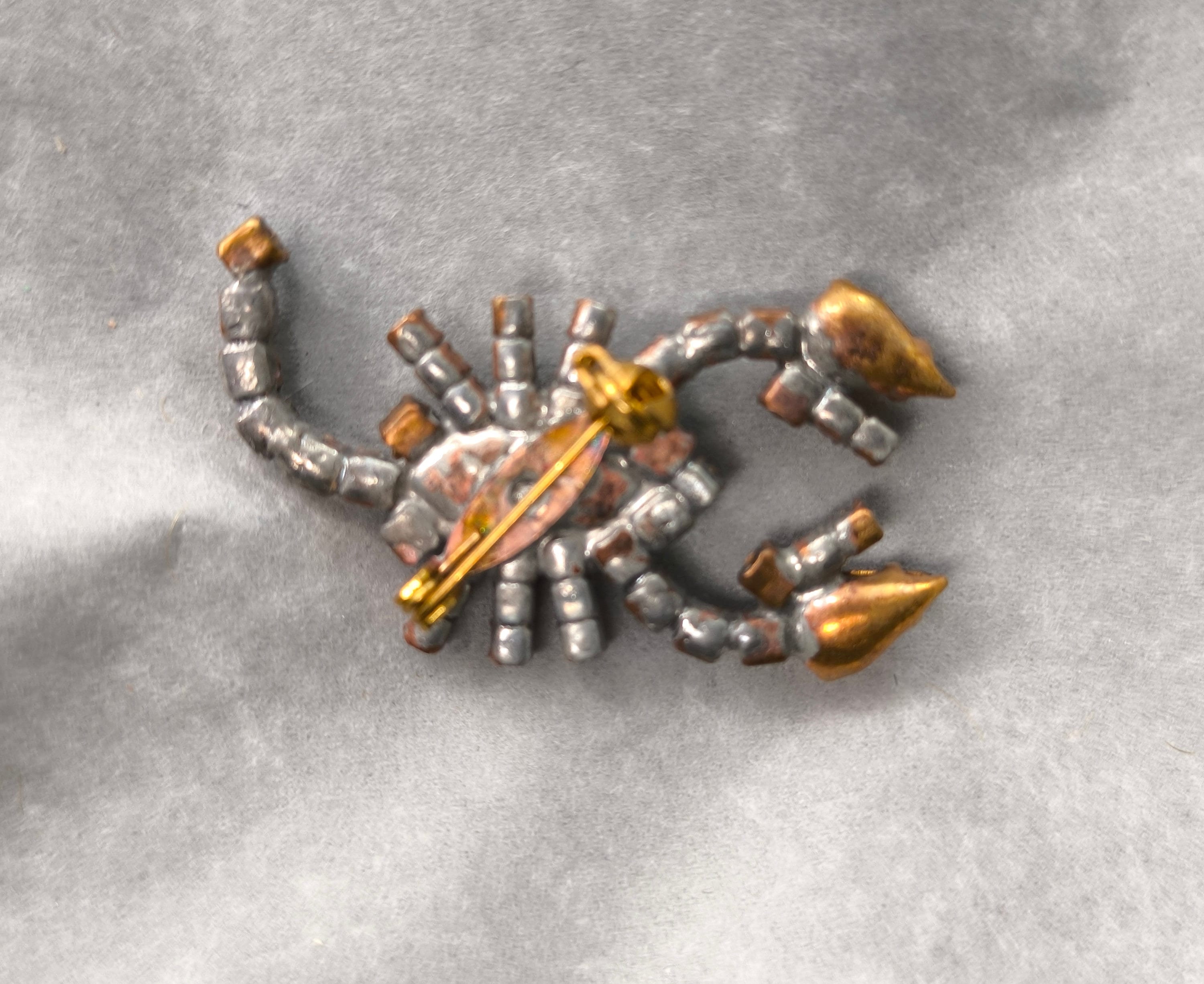 Broche Vintage Scorpion Strass - Métal Doré - Bijou Fantaisie Ancien - Occasion Très Bon État