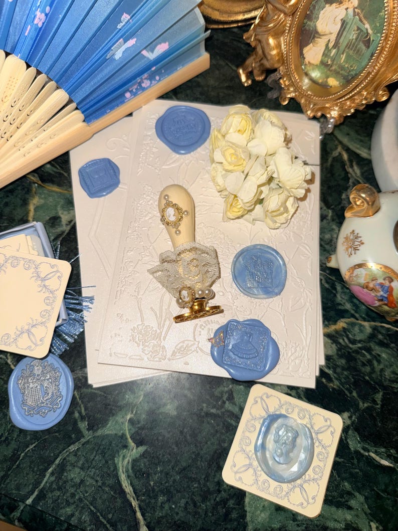 Bridgerton Stationery Desk Set of 51: Handmade Wax Seals, Seal Handle, Embossed Paper, Hand Fan, Junk Journal image 13