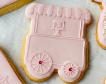 Biscuits personnalisés thème anniversaire fille (minimum de commande : 10 biscuits)