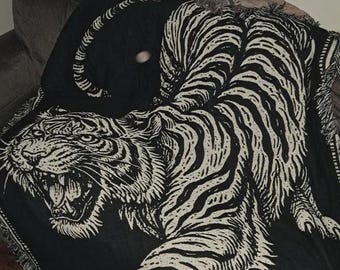 Gothic Tiger Woven Tapestry: Vintage Jungle Home Decor, Cotton Throw Blanket