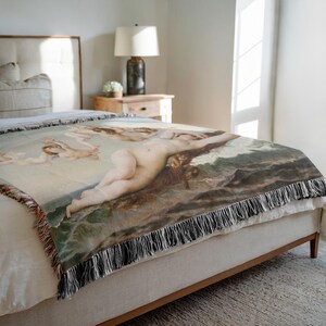 Birth of Venus Woven Cotton Blanket: Luxurious Art Throw Tapestry image 3
