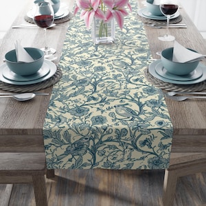 William Morris Blue Bird Table Runner - Vintage Floral Dining Table Decor,Cottagecore Home Decor,Spring Wedding Tablecloth,Elegant Botanical