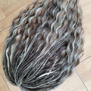 Rastas sintéticas de doble punta: extensiones de cabello texturizadas DE Locs