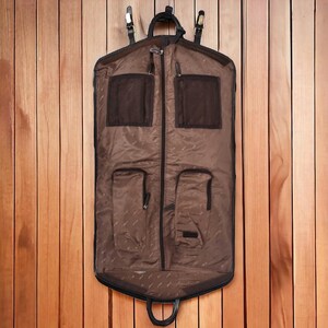 Leather Suit Carrier for Men – Handmade Travel Garment Bag, Full-Grain Leather Suit Cover, Groomsmen Gift, Business Travel Bag, Wedding Gift, Personalized Suit Storage Bag.