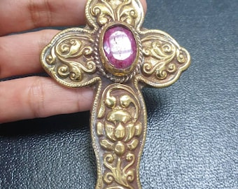 Handmade Tibet Raw Pink Ruby Gem Faceted Cabochon Gold Plated Bronze Cross Flower Cameo Pendant