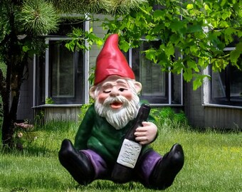 Statue de gnome ivre drôle fabriquée à la main | Ornement de jardin miniature nain antirouille | Cadeau fantaisiste pour maman et papa | Figurine Tripsy Gnome Fée