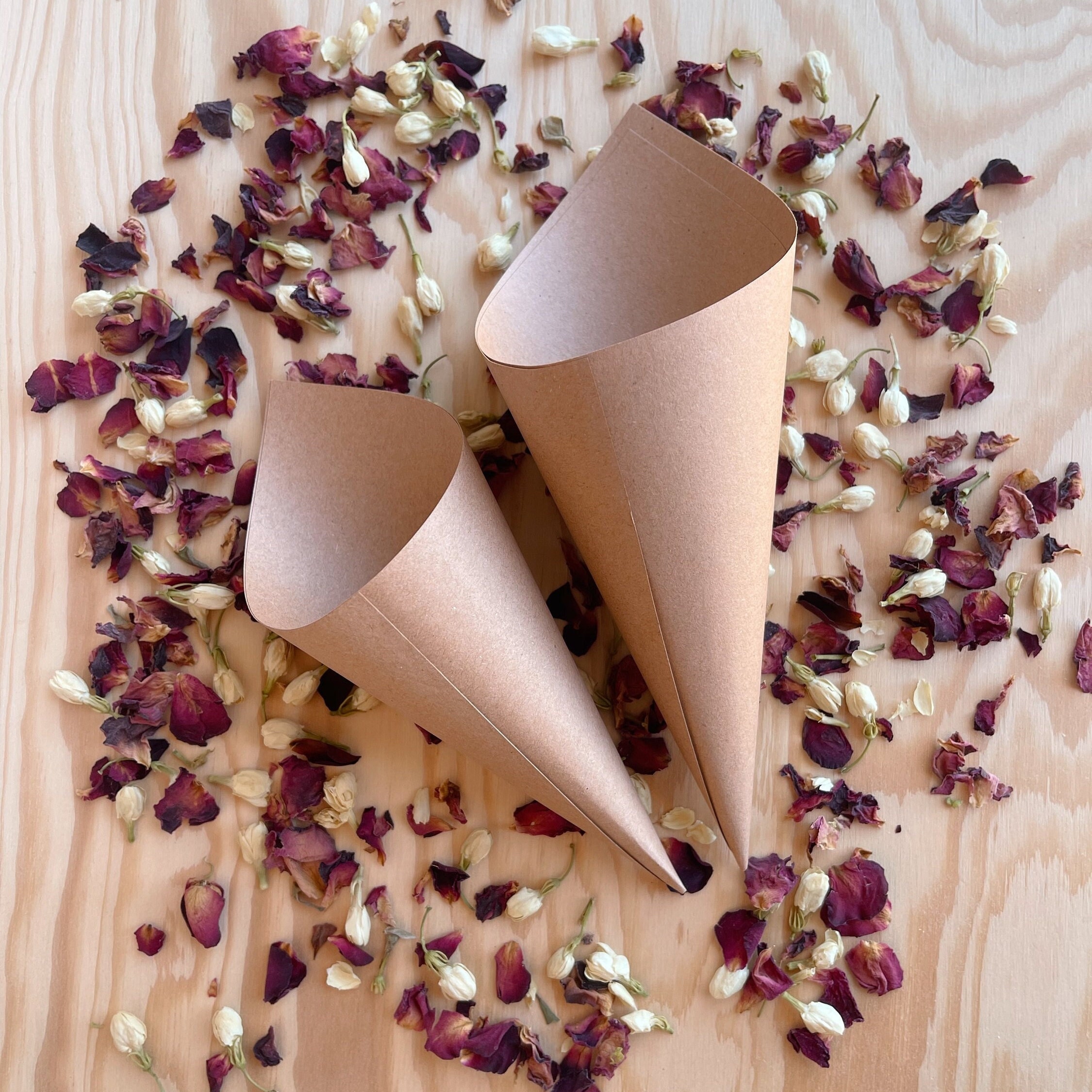 30 Pcs Set de Boîte de Support de Cône de Confettis de Mariage Cônes en