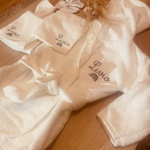 Personalized child or baby bathrobe / Bath robe / Swimming pool outing / Baby gift / Personalized object and textile gifts image 1