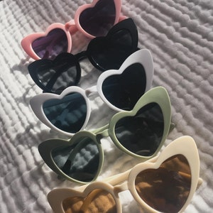 Les lunettes cœurs personnalisées image 6